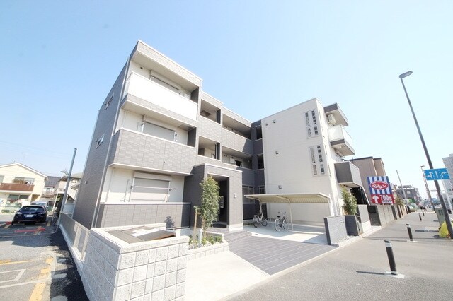 プリムヴェール　弐十五番館の物件外観写真