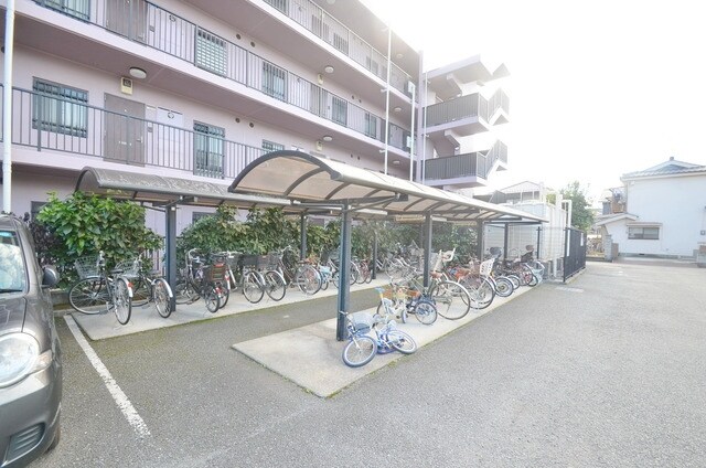 フローレスタカーサの物件内観写真