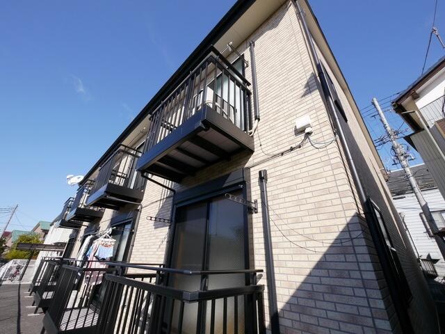 アムール四谷の物件外観写真