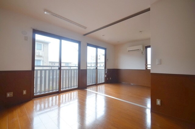 グランシャリオＥの物件内観写真