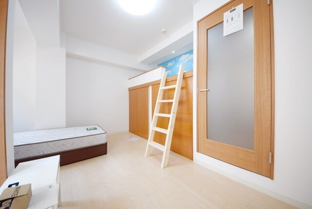 クリスタルガーデンの物件内観写真