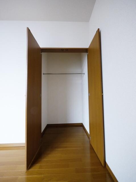 アンプルールブワ指扇２の物件内観写真