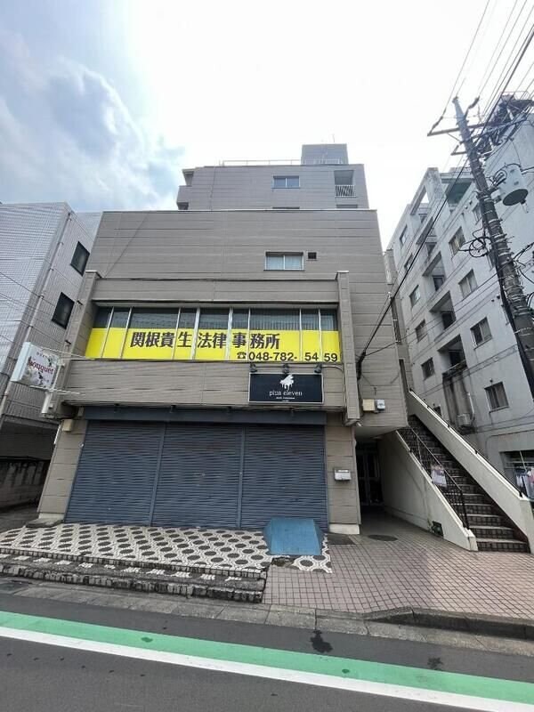 吉沢ビルの物件外観写真