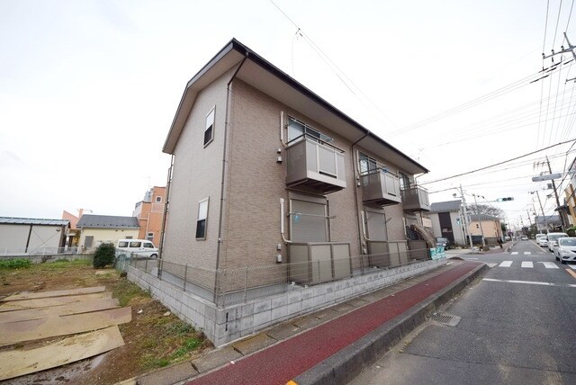 アムール　プリエの物件外観写真