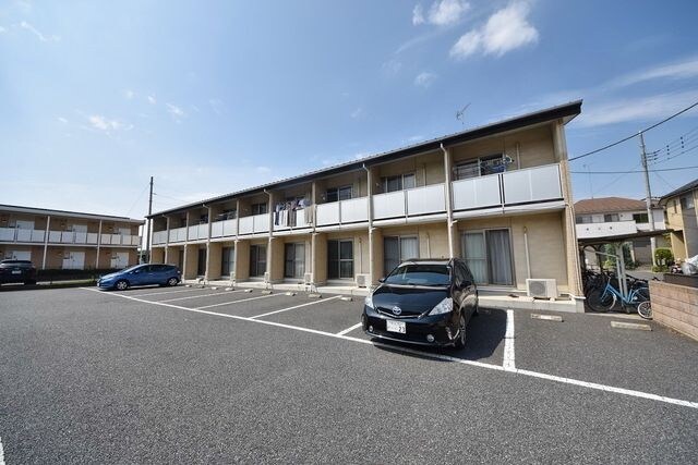 レオパレスコヅチIIの物件外観写真