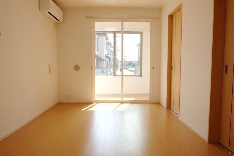 サン　ブリーゼの物件内観写真