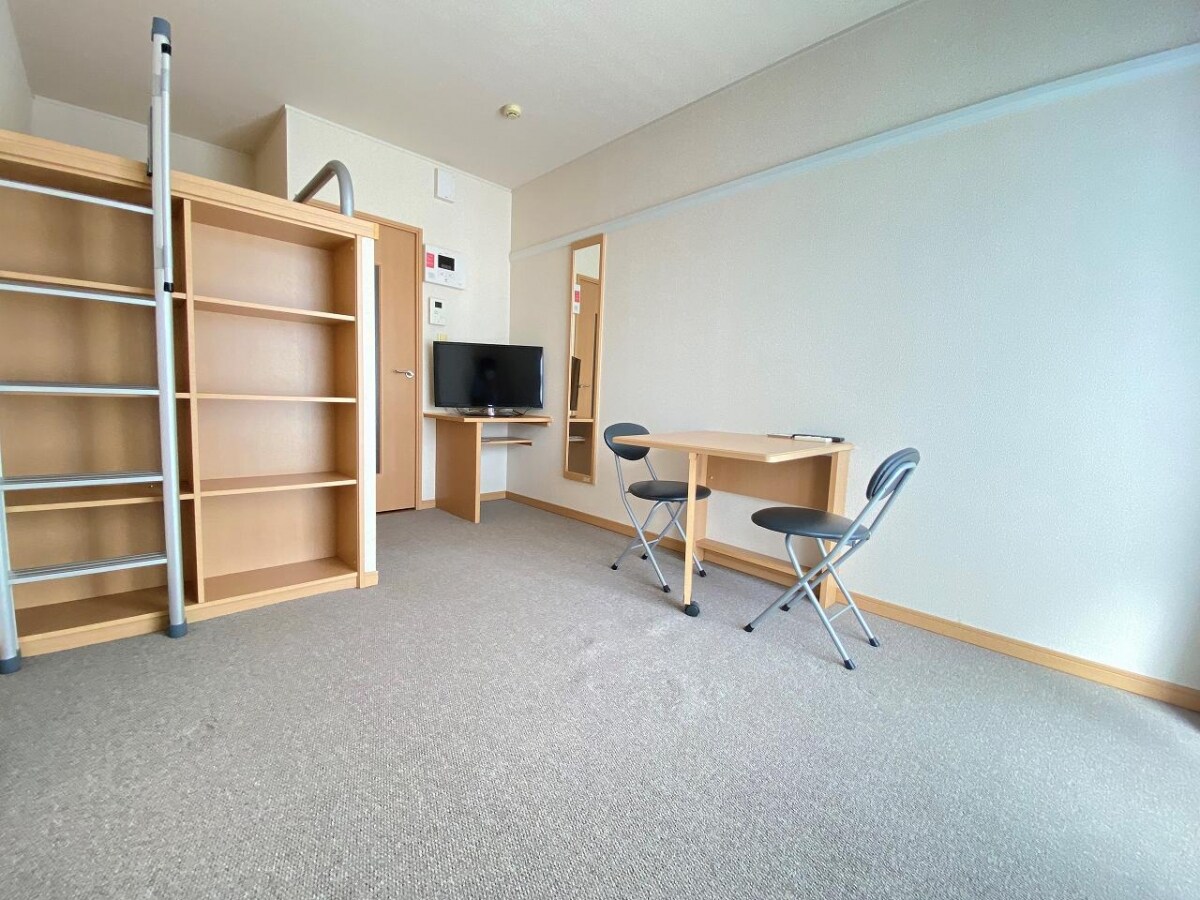 レオパレストルワジエームの物件内観写真