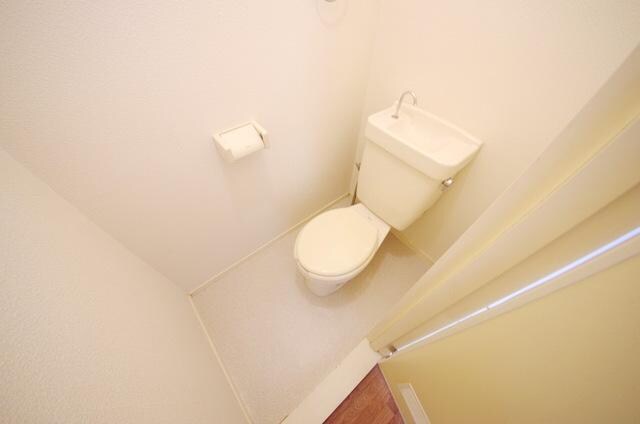 リヴレーヌ弐番館の物件内観写真