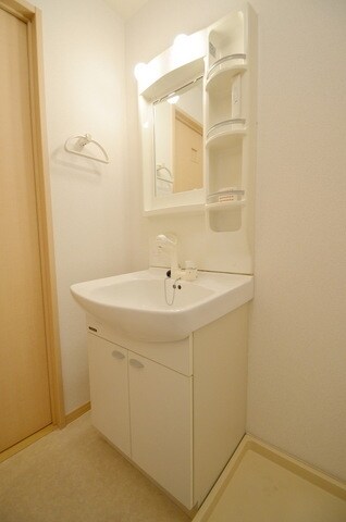 ウールクロッシェＢの物件内観写真