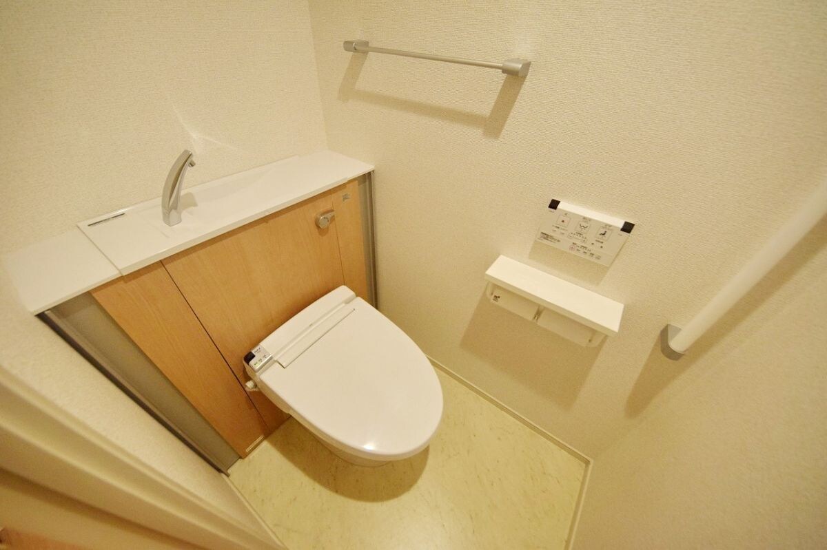 フィオーレ　カンパネラの物件内観写真