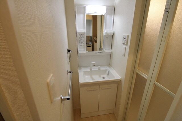 ヴィアロ高島平レジデンスＡの物件内観写真