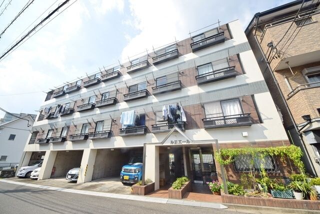 ルミエールの物件外観写真