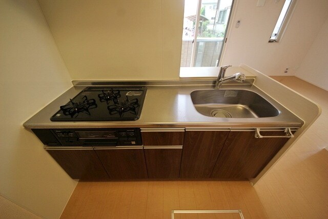 ヘリオスＡの物件内観写真