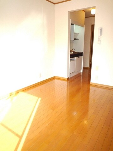 スリー・Ｗｏｏｄの物件内観写真