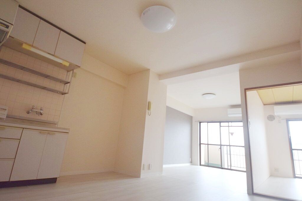 ティーワイパレスの物件内観写真