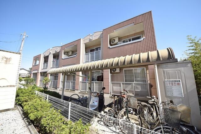 ヴィレッジ　トミタ　Ｄの物件外観写真