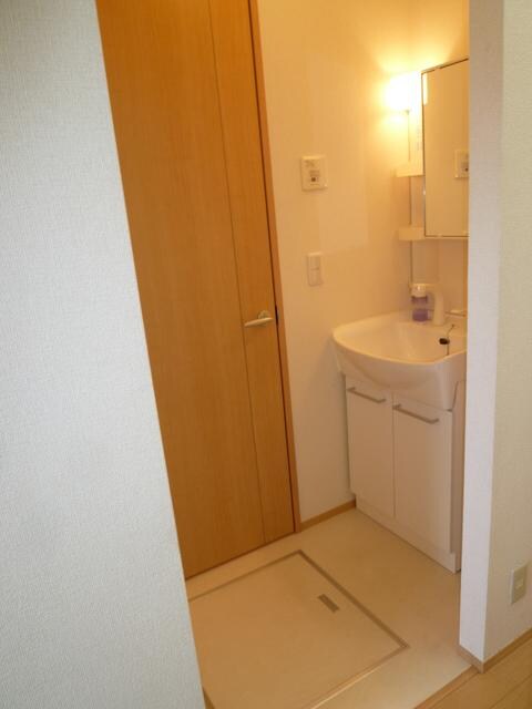 プランドール(三光町)の物件内観写真