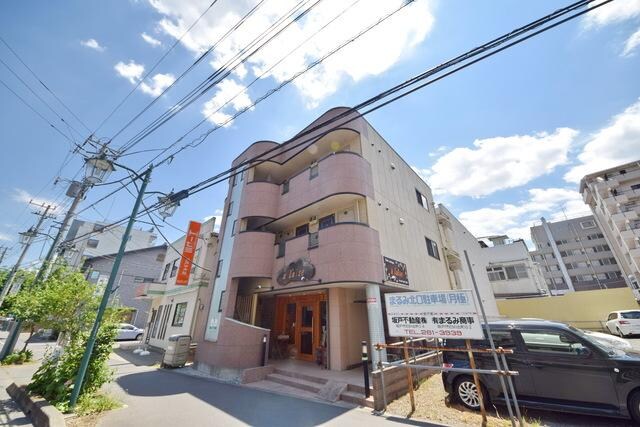 クレセントヴィラの物件外観写真