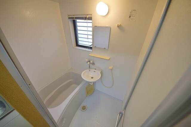 アメニティ松江弐号館の物件内観写真