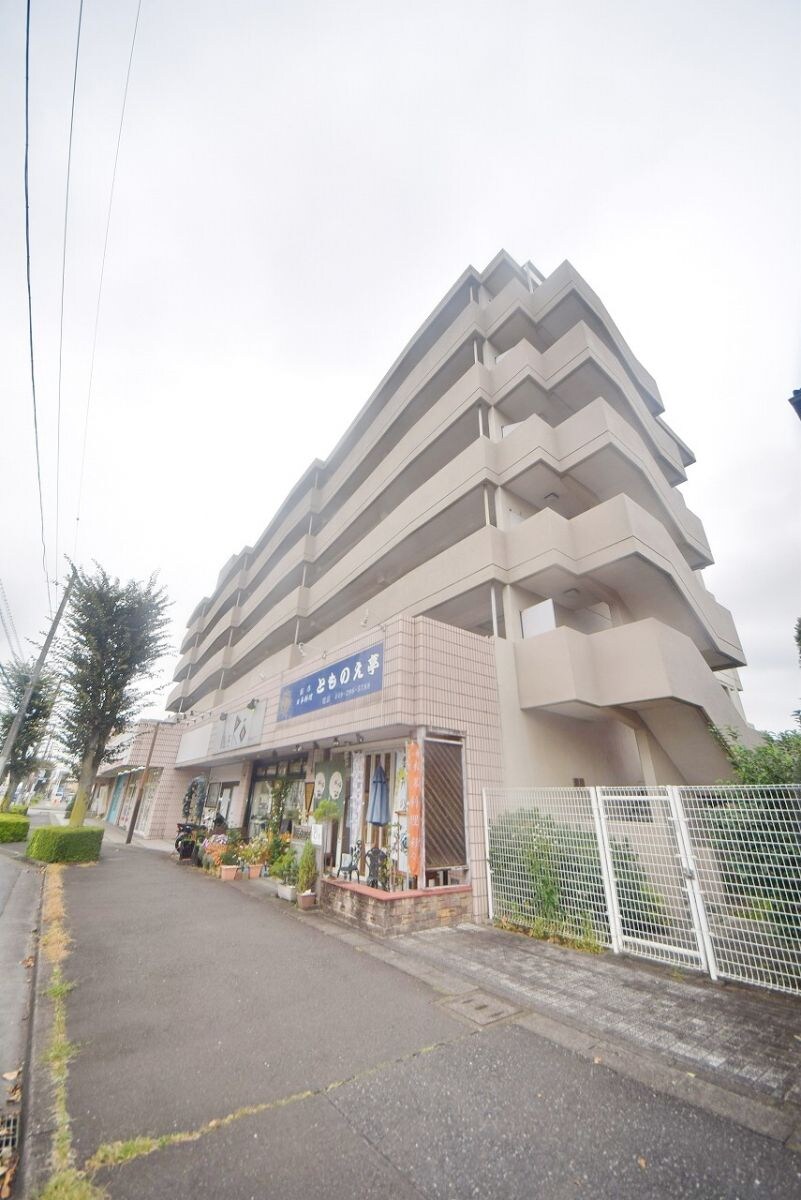 藤プラザの物件外観写真