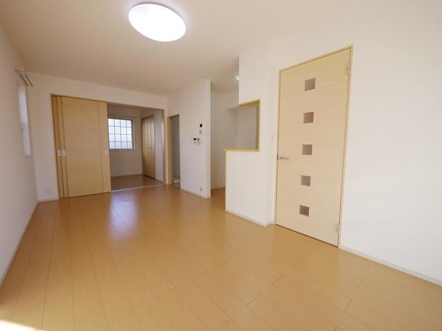 アンソレイェIIIの物件内観写真