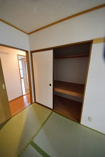 パークアゼリアＢの物件内観写真