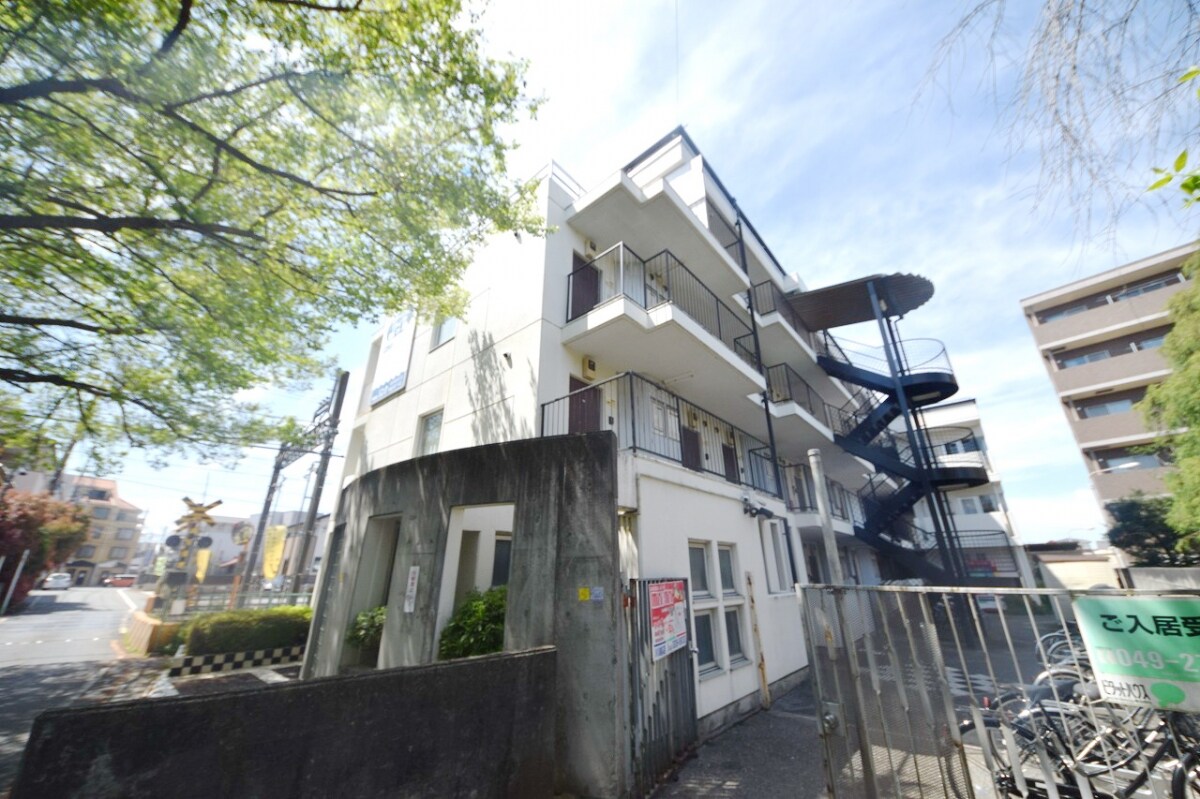 ステーションヴィラ鶴ヶ島の物件外観写真