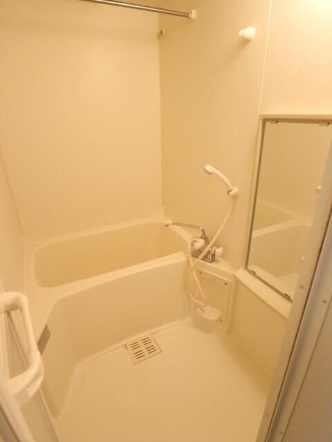 メゾンドＥＬＬＥIIIの物件内観写真