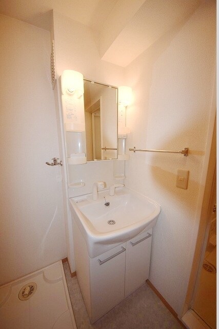 アイランドＦの物件内観写真