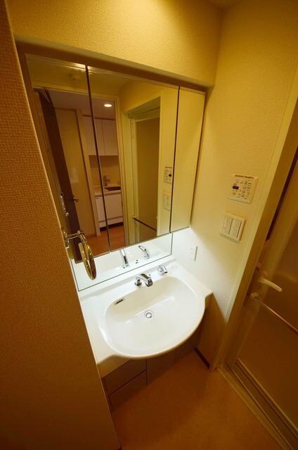 日神デュオステージ蓮根の物件内観写真