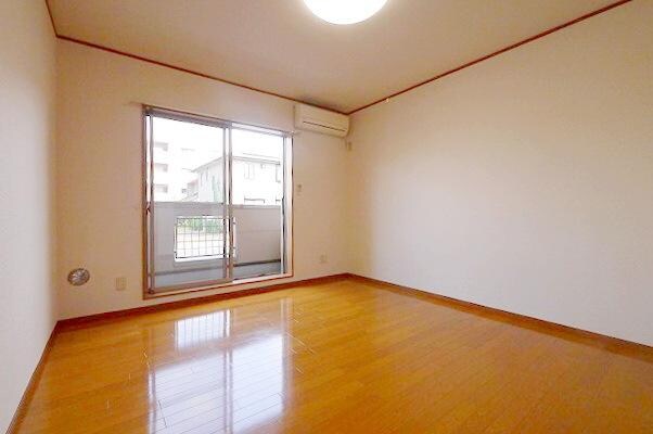 シャルムIIの物件内観写真