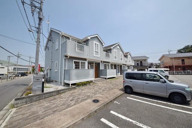 パ－クアドニス弐番館の物件外観写真