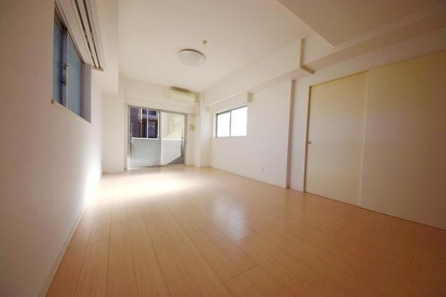 スパッジオ上野東の物件内観写真