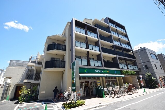 レジディア千駄木の物件外観写真