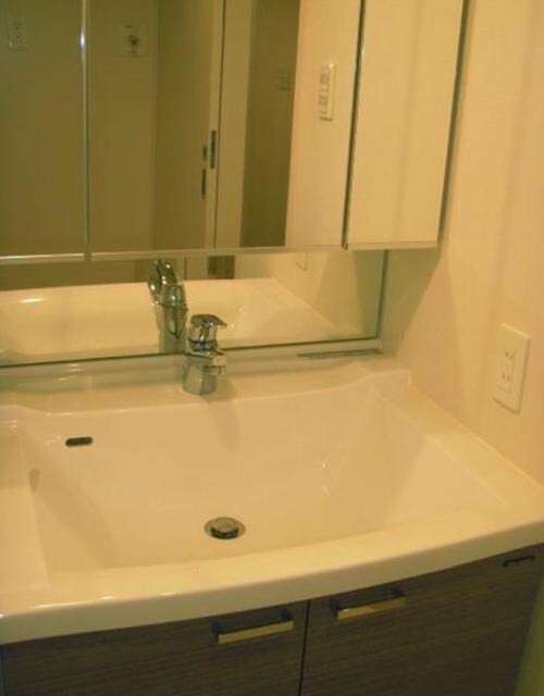 コンフォリア浅草橋ＤＥＵＸの物件内観写真