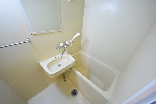 リクレイシア西麻布I番館の物件内観写真