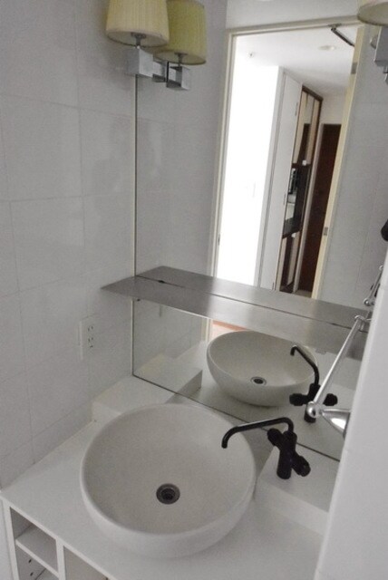 スイート・ワン・コートの物件内観写真