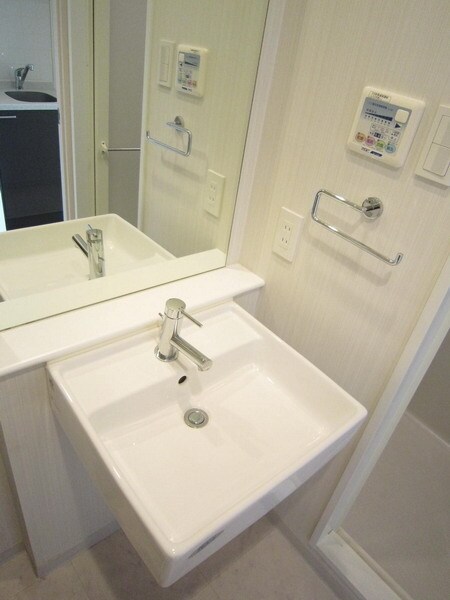 エコロジー潮見レジデンスの物件内観写真