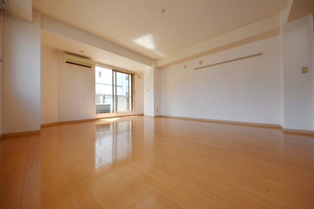 ＬＹＮＸ日本橋本町の物件内観写真