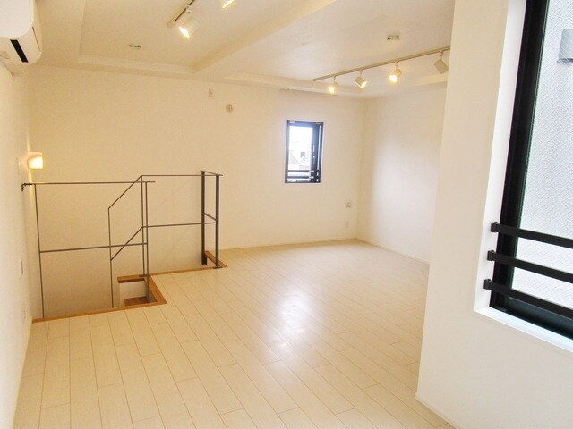 LEGALAND小山の物件内観写真