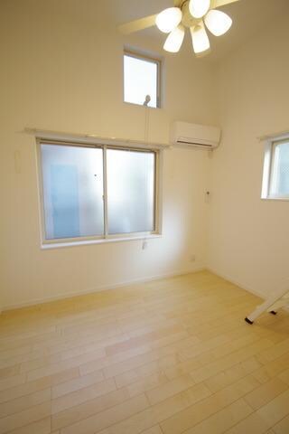 アザーレ鶴川の物件内観写真