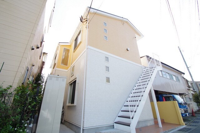 アザーレ鶴川の物件内観写真