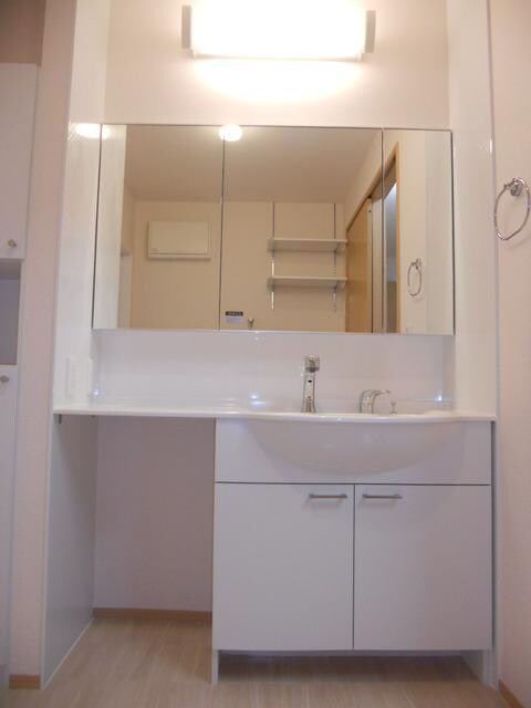 アブラメンタウンBの物件内観写真