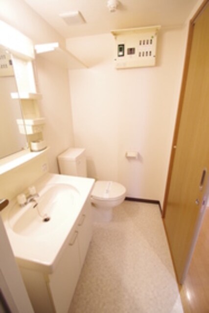 ＳＨＥＬＬ　ＭＩＹＡＫＯ　I　の物件内観写真