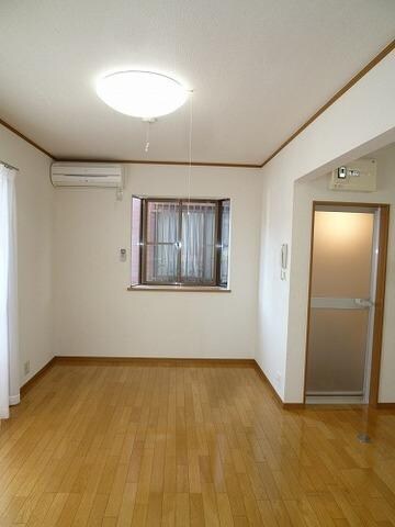 グリーンハイツ黒川第２ビルの物件内観写真