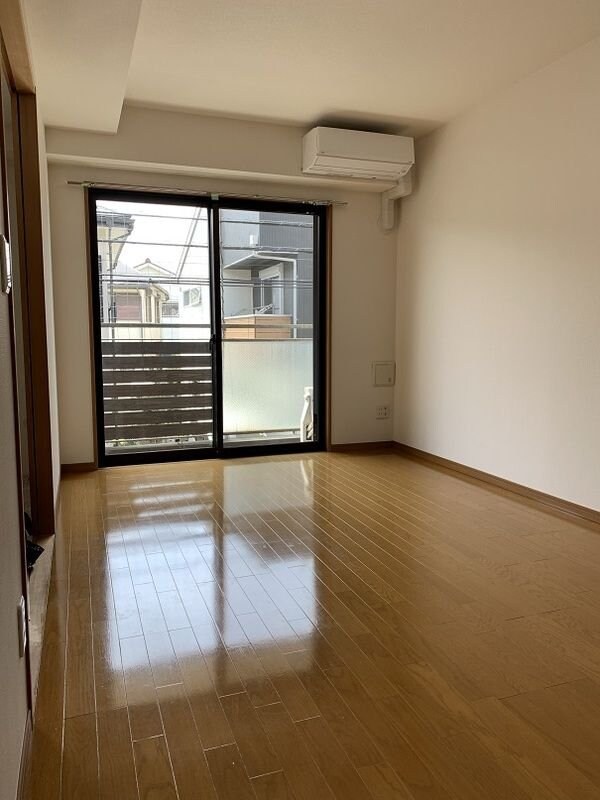 テラス上布田の物件内観写真