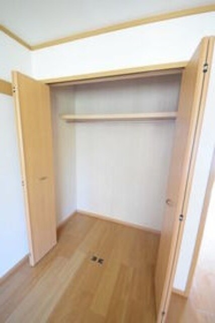 ラシーヌ弐番館の物件内観写真