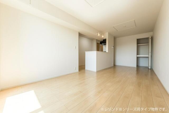 コンフォーティアの物件内観写真