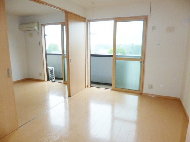 グランディールナギサワの物件内観写真