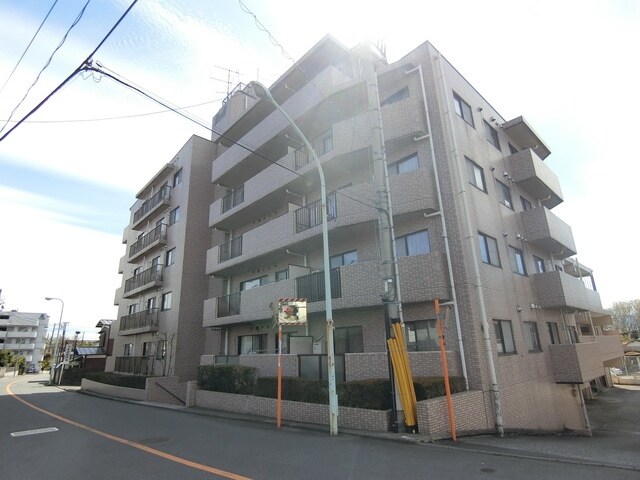 Gleason Gardenの物件外観写真